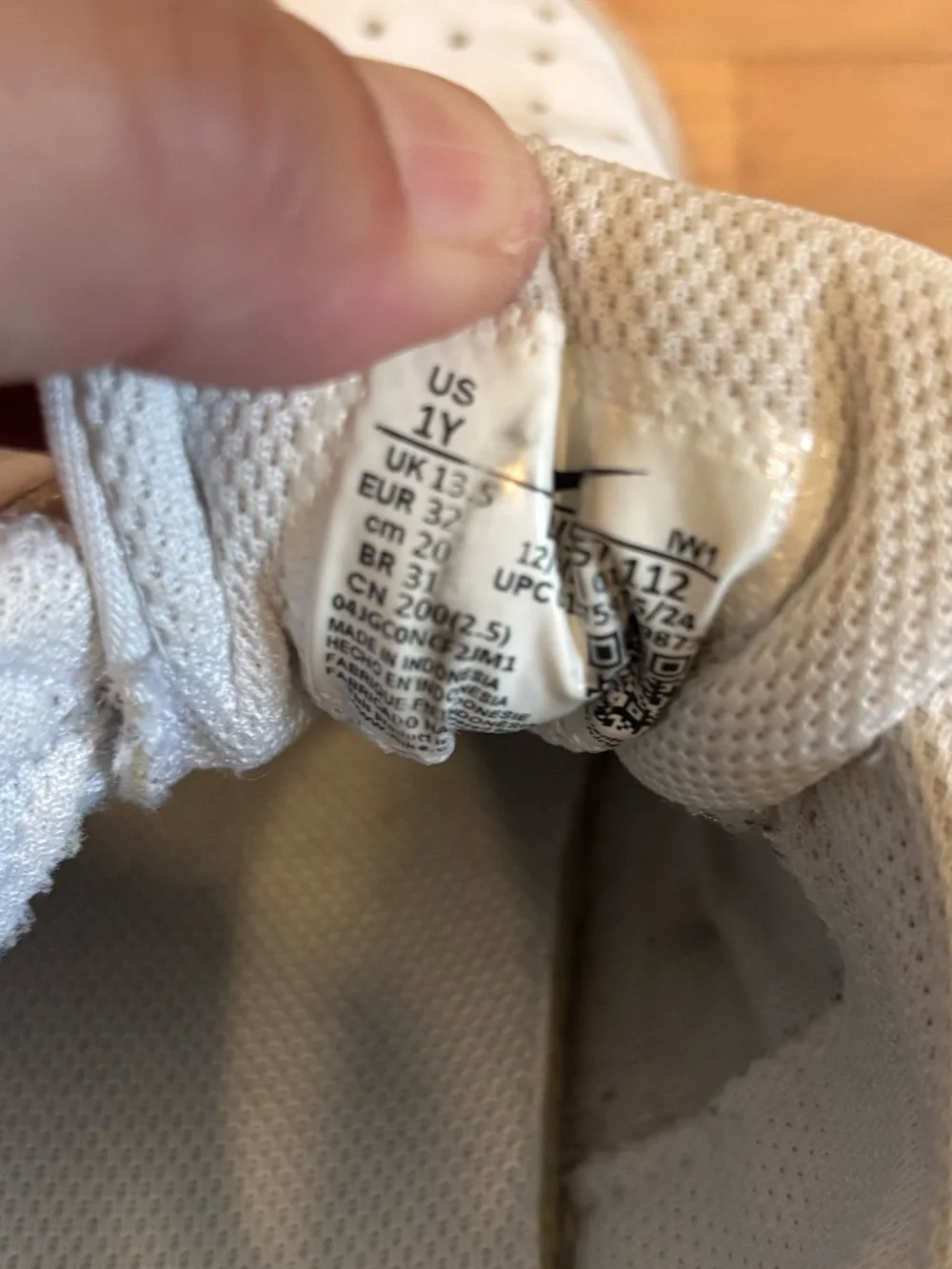Boys shoe bundle size Euro 32 and youth 1
